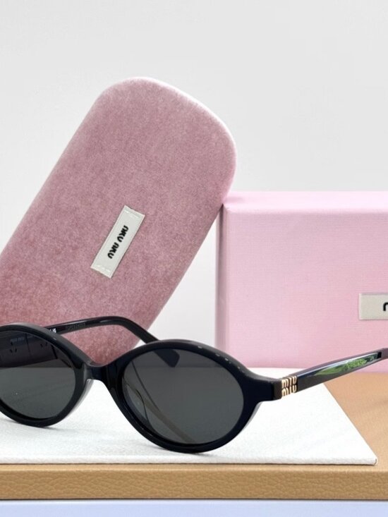 Miu Miu  Sunglasses main image 4